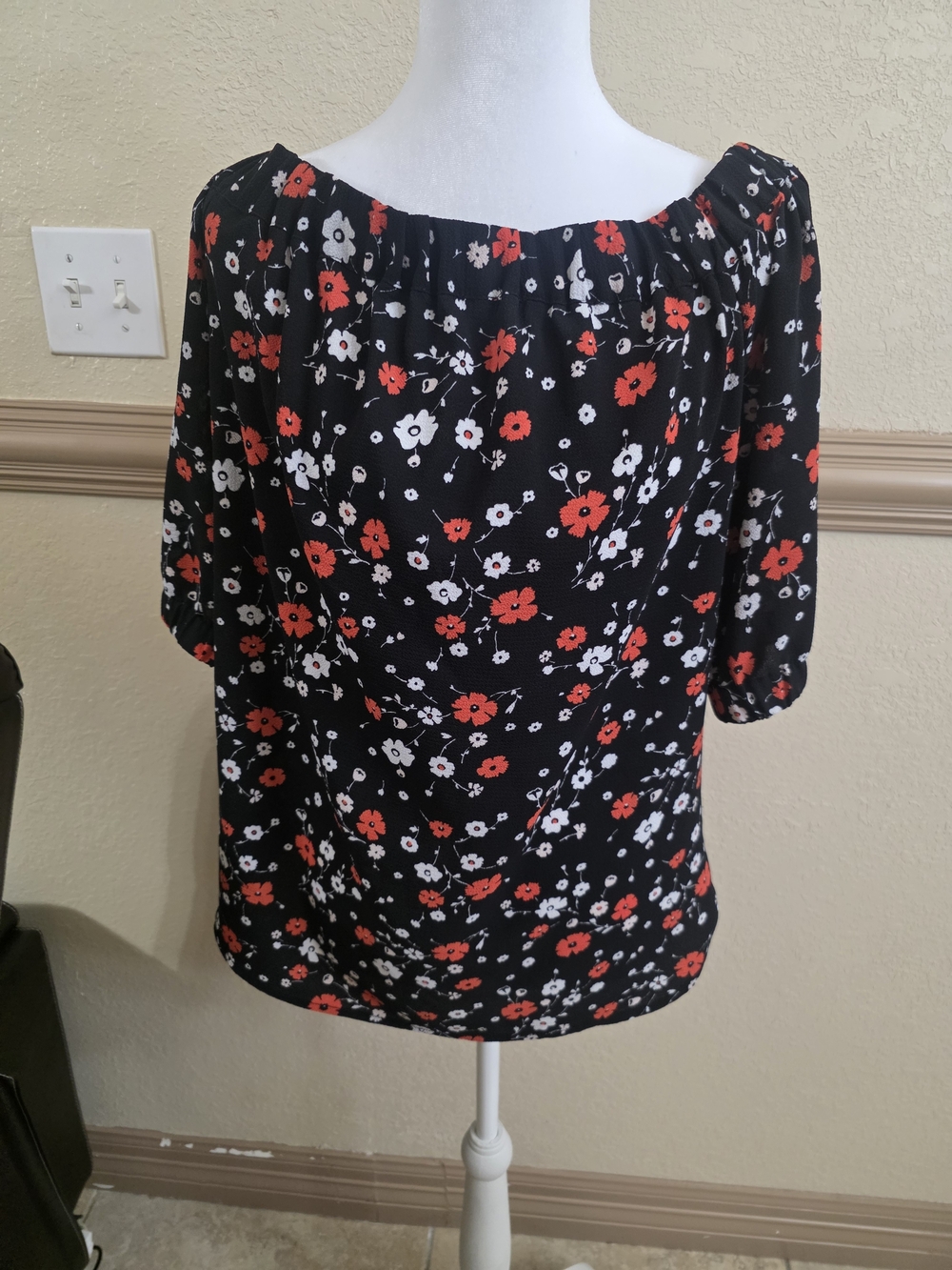 MICHAEL Michael Kors Black Off-Shoulder Top with Red and White Floral Print